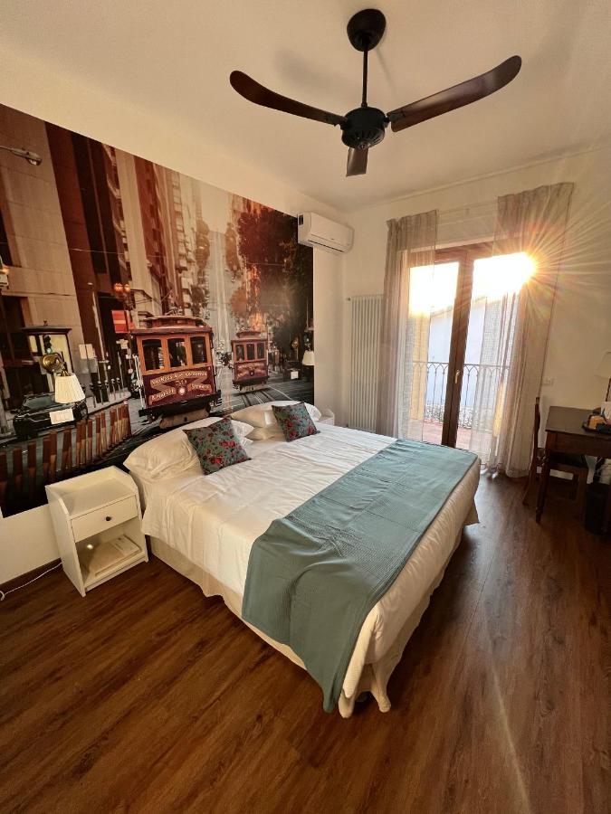 Guest House Le Vagabonde 菲乌米奇诺 外观 照片